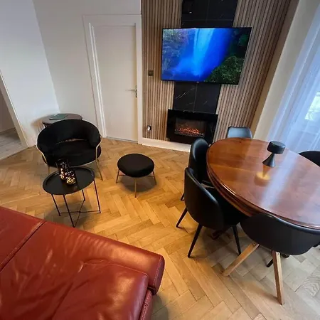 Esprit - 3 De Charme ミュルーズ